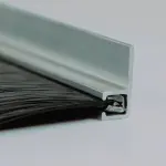 Полосовая щетка с металлическим профилем — изображение 4